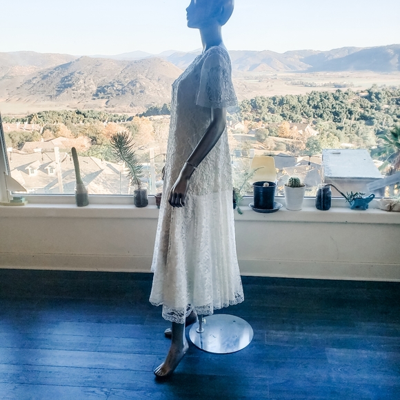 Shuet Young for HW Collections Dress - Picture 7 of 16